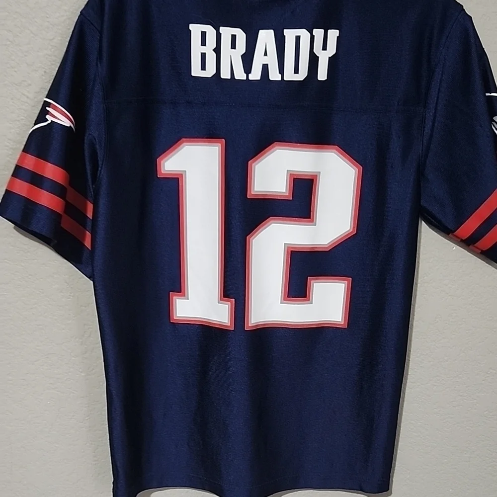 NFL Jersey Team Apparel New England Patriots Tom Brady Youth XL #12 HAS FLAWS